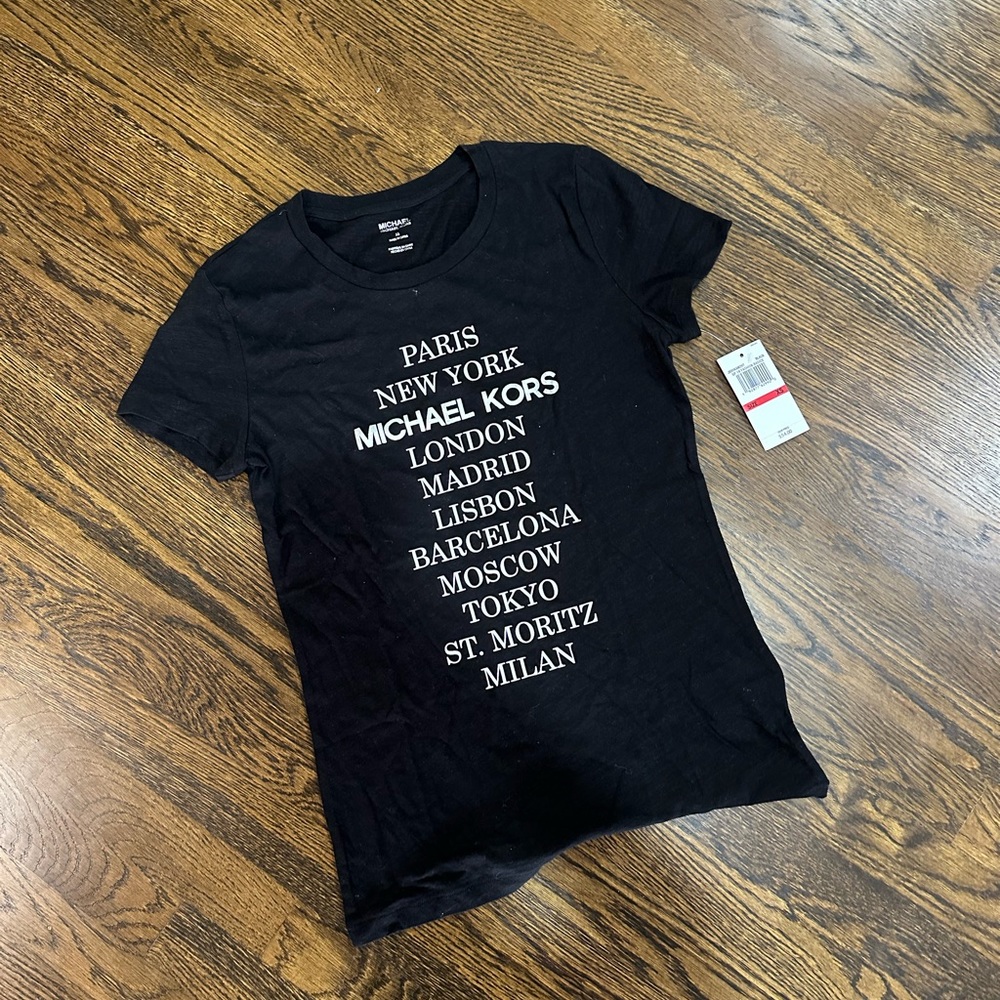 NWT! Michael kors beaches tee in black